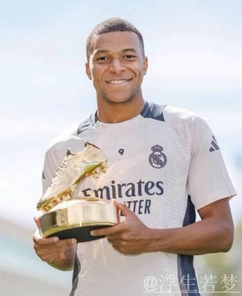 姆巴佩26岁荣膺欧洲金靴,击败三大前锋:首次获奖,皇马未来十年中坚 姆巴佩26岁荣膺欧洲金靴,击败三大前锋:首次获奖,皇马未来十年中坚