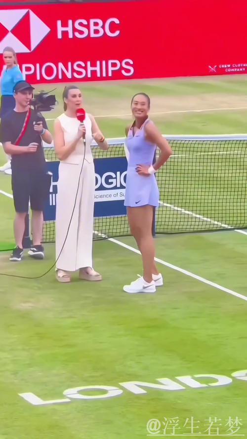 郑钦文完胜拉杜卡努 首次挺进草地赛四强 郑钦文完胜拉杜卡努 首次挺进草地赛四强