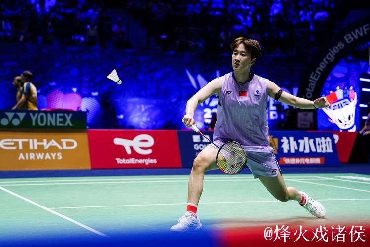 陈雨菲2-0横扫晋级 闯入羽毛球世锦赛女单8强